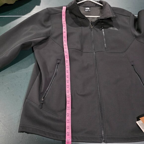 The North Face Men’s Apex Risor Jacket In TNF Black - Picture 10 of 10